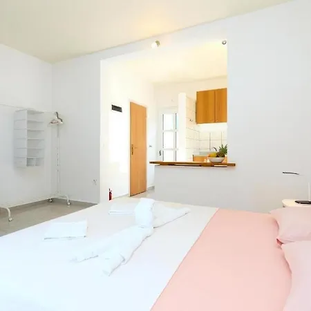 Apartment Seaside Secluded Cove Sutmiholjska, Mljet - 22318 Blato (Mljet)